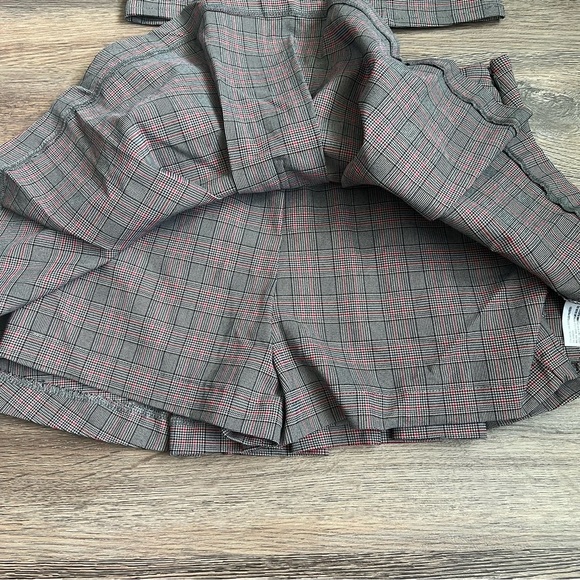 Wild Fable Plaid Pleated Top and Skort Set - Picture 6 of 7